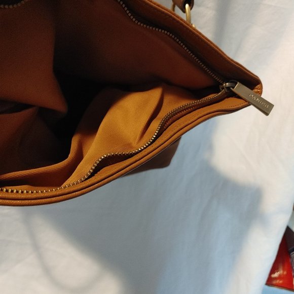 Danier Pebbled Leather Shoulder Bag - Picture 4 of 6